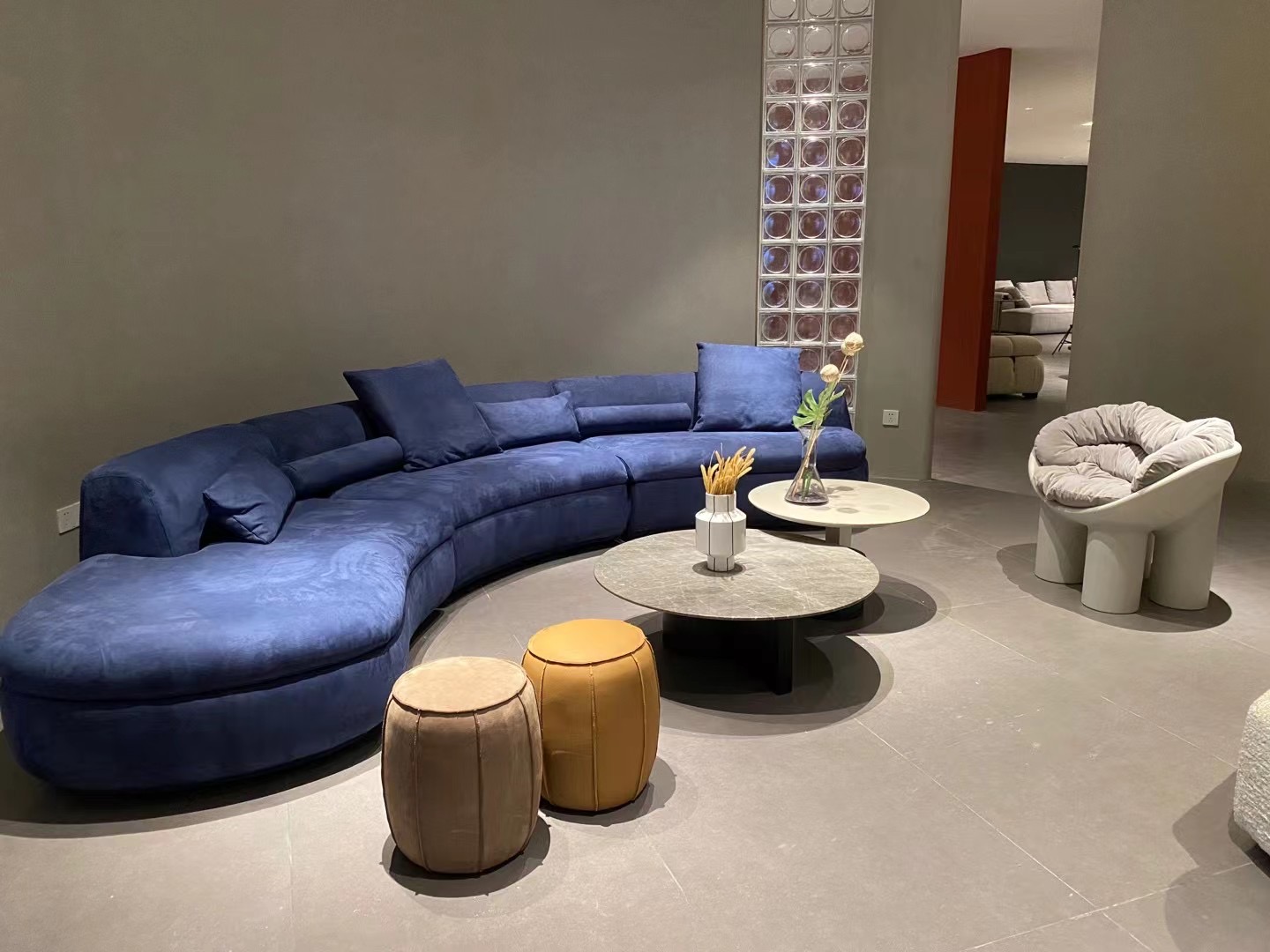 FABLIC SOFA – AVITUS